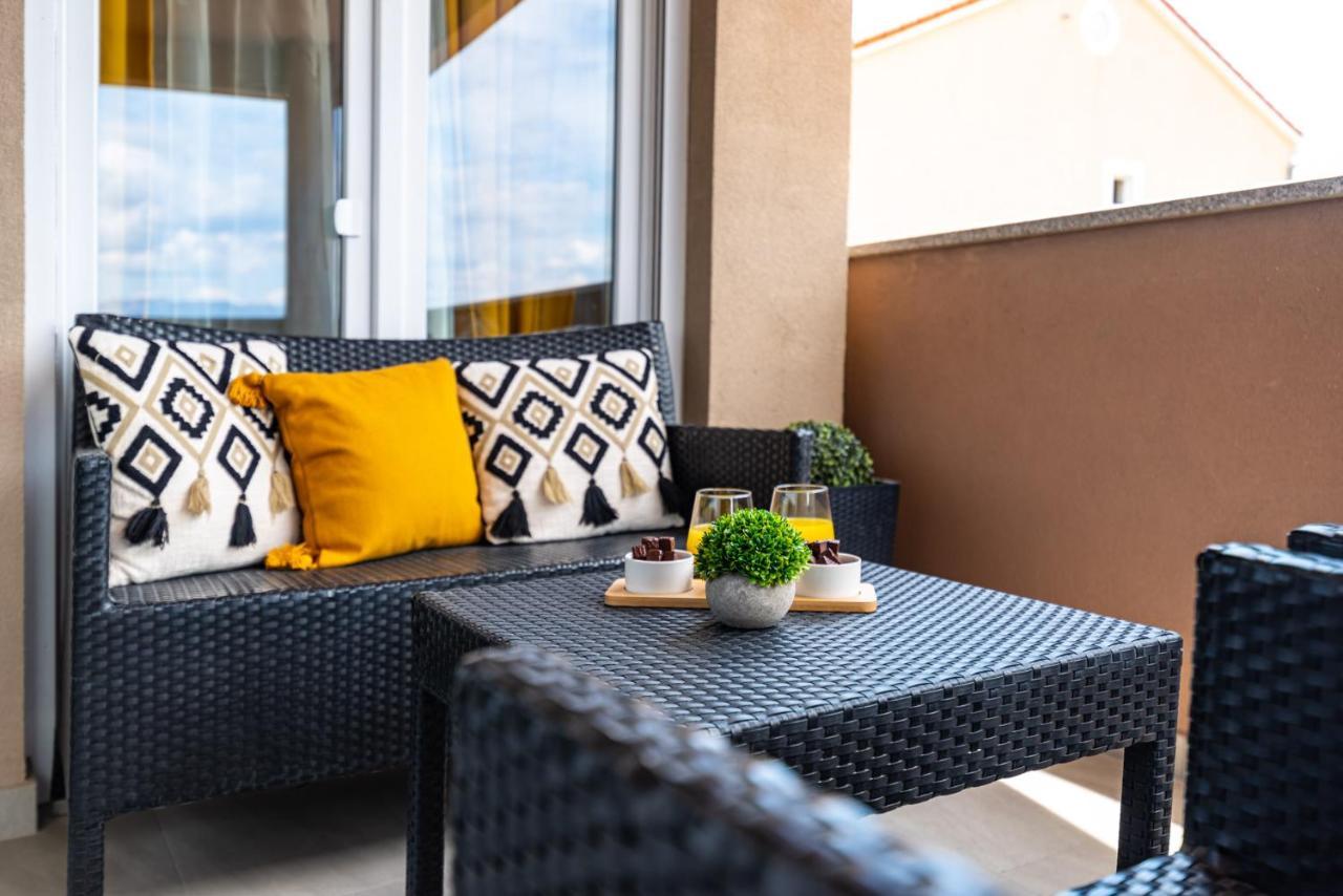 Lipotica - Luxury, With Sea View Lägenhet Nin Exteriör bild